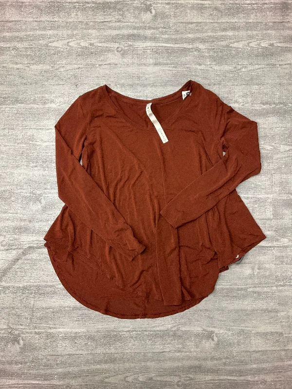 Athletic Top Long Sleeve Crewneck By Lululemon In Brown, Size: 4