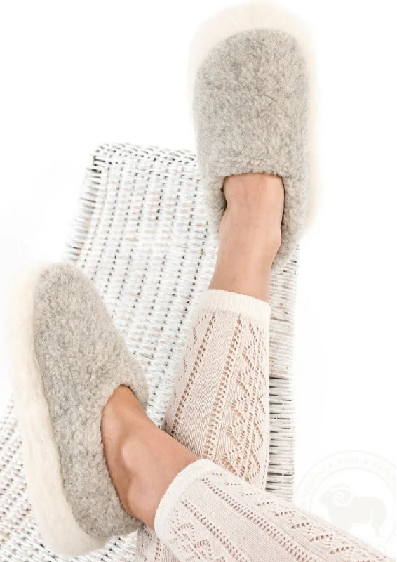 Sheep by the Sea Slippers | Grey